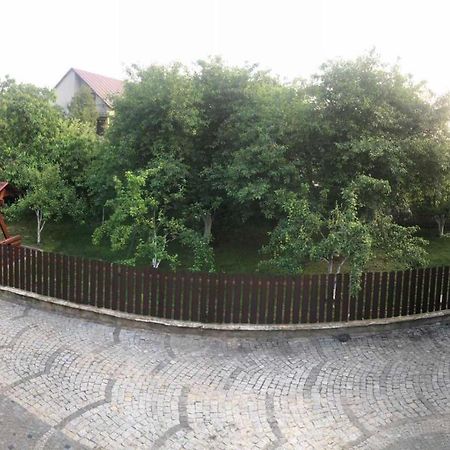 Катерина Hotell Chynadiyovo Exteriör bild
